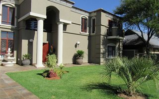 6 Bedroom House in Mafikeng