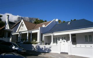 2 Bedroom House in Oranjezicht