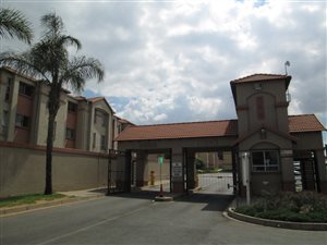 2 Bedroom Apartment in Aeroton