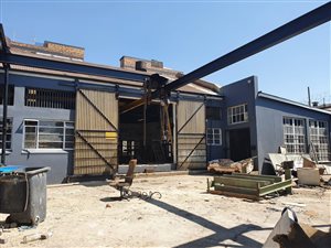 1270 m² Industrial space in City and Suburban