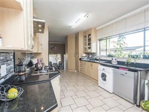 3 Bed House in General Alberts Park
