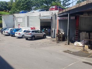 1209 m² Industrial space in Pinetown Central