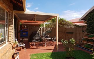3 Bedroom Townhouse in Dorandia