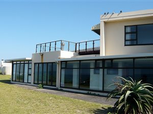 4 Bed Townhouse in Gonubie