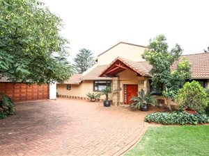 4 Bed House in Hurlingham