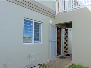 2 Bed Townhouse in Yzerfontein