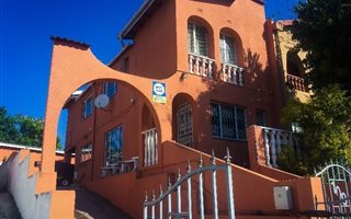 3 Bedroom House in Montford