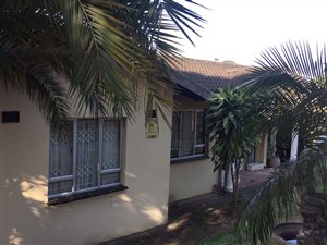 3 Bed House in Westcliff