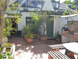 2 Bed Townhouse in Stellenbosch Central