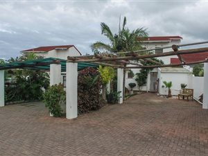 3 Bed Townhouse in Beacon Bay