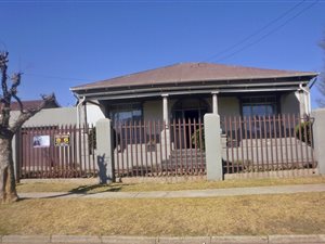 3 Bed House in Krugersdorp West