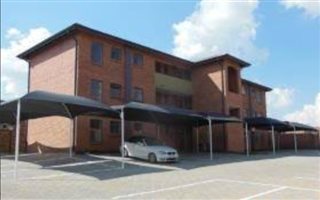 2 Bedroom Apartment in Rooihuiskraal