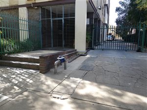 3 Bed Apartment in Arcadia