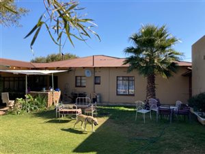 6 Bed House in Suidrand