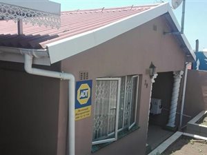 3 Bed Simplex in Caneside