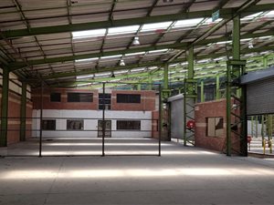 11000 m² Industrial space in Dunswart