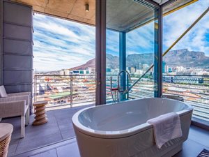 3 Bed Apartment in Waterfront