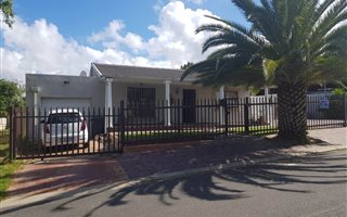 3 Bedroom House in Langeberg Ridge