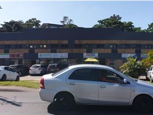 200 m² Commercial space in Caversham Glen