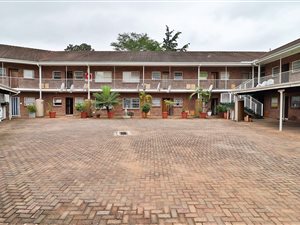 2 Bed Apartment in White River