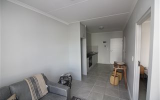1 Bedroom Apartment in Klein Parys