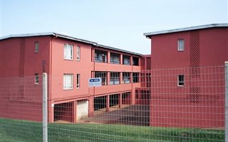 2 Bedroom Flat in Fairview