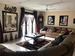 6 Bed House in Veld En Vlei