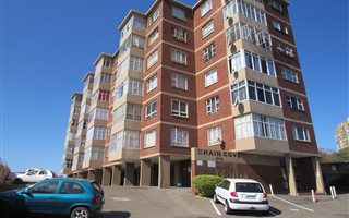 2 Bedroom Apartment in Amanzimtoti