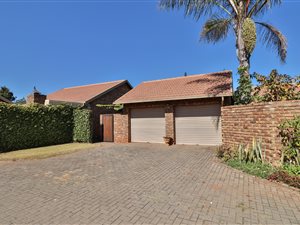 2 Bed Townhouse in Pierre van Ryneveld