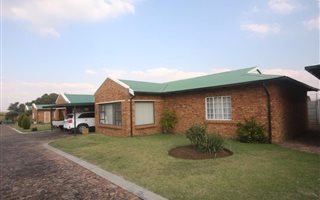 2 Bedroom Cluster in Sunair Park