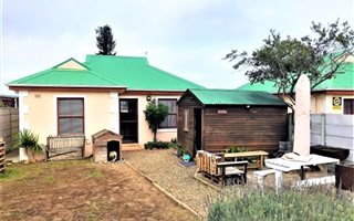 2 Bedroom House in Milkwood Park