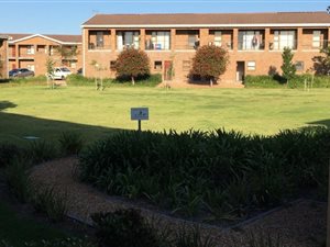 2 Bed Flat in Sonstraal Heights