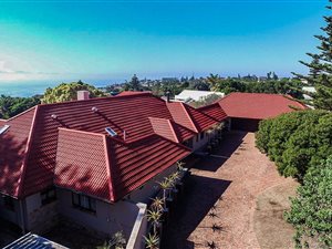 7 Bed House in Mossel Bay Central