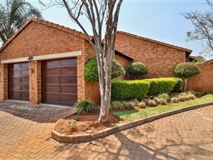 2 Bed Townhouse in Mooikloof Ridge