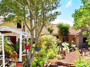3 Bed House in Fraaiuitsig