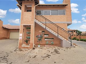 2 Bed Townhouse in Paramount Estate