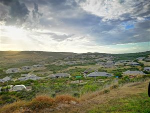 627 m² Land available in Seemeeu Park