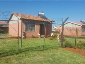 2 Bed House in Lehae