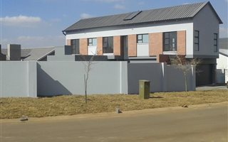 3 Bedroom House in Midstream Estate