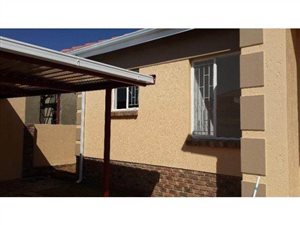 2 Bed Townhouse in Honeydew