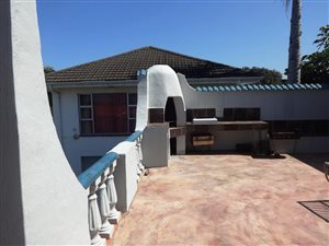 4 Bed House in Port Edward