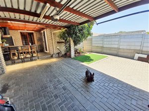 2 Bed House in Oakglen