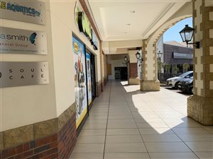 232 m² Commercial space in Fourways