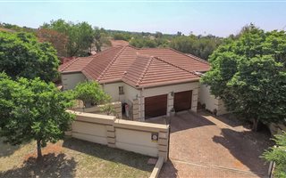4 Bedroom House in Moreleta Park