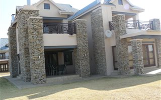 4 Bedroom House in Parys