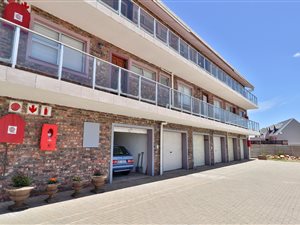 3 Bed Apartment in Dana Bay
