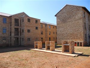 3 Bed Townhouse in Grobler Park