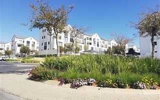 2 Bedroom Townhouse in Modderfontein