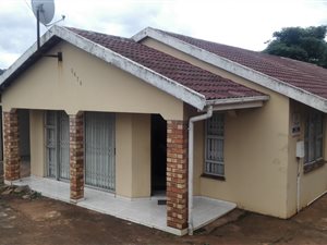 3 Bedroom House in Lamontville