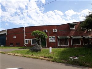 946 m² Commercial space in Jacobs